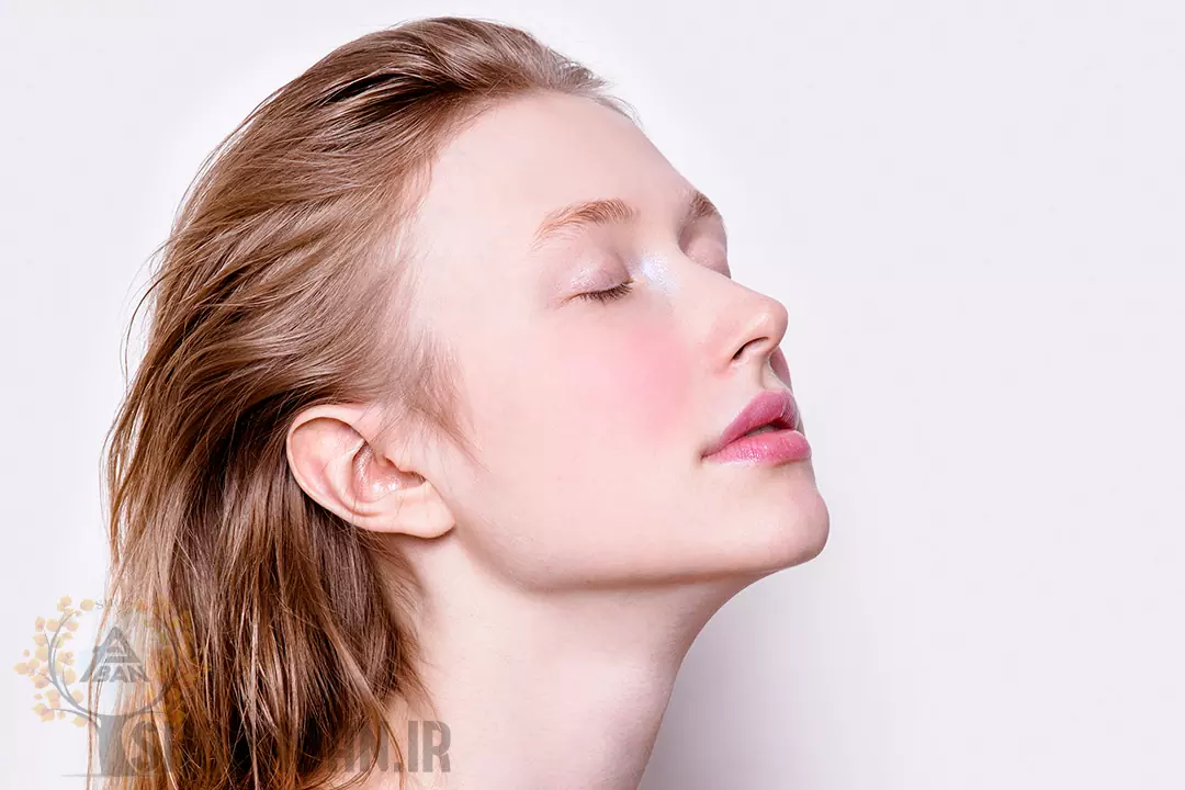 برای سرخ شدن گونه‌ها چه کنیم؟ 10 راهکار عالی و تضمینی!