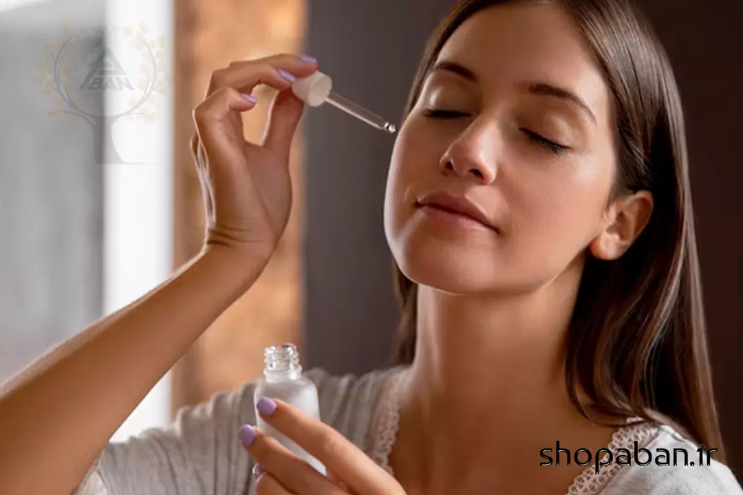 عوارض استفاده از سرم صورت؛ حقایقی که باید بدانید! 1 عوارض استفاده از سرم صورت و نکات پیشگیری