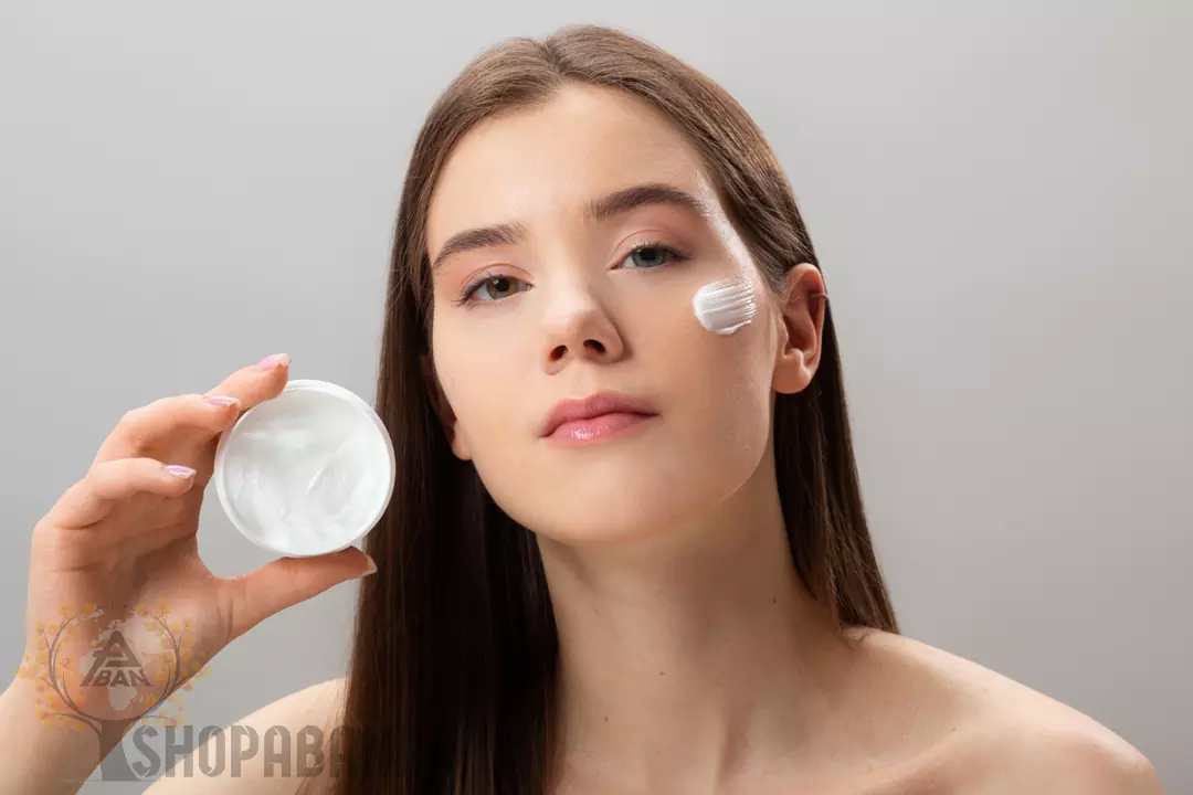بهترین کرم آبرسان صورت ایرانی و خارجی (ترند 2025)
