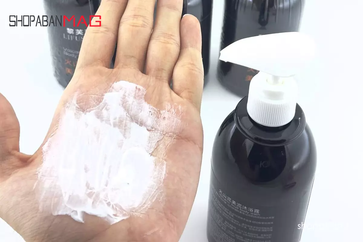 کرم مرطوب‌کننده برای پیشگیری از خشکی پوست