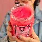 بافت مخملی کره بدن ویکتوریا سکرت روی پوست