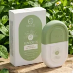 کرم ضد آفتاب استلین سبز SPF50 بی رنگ در طبیعت